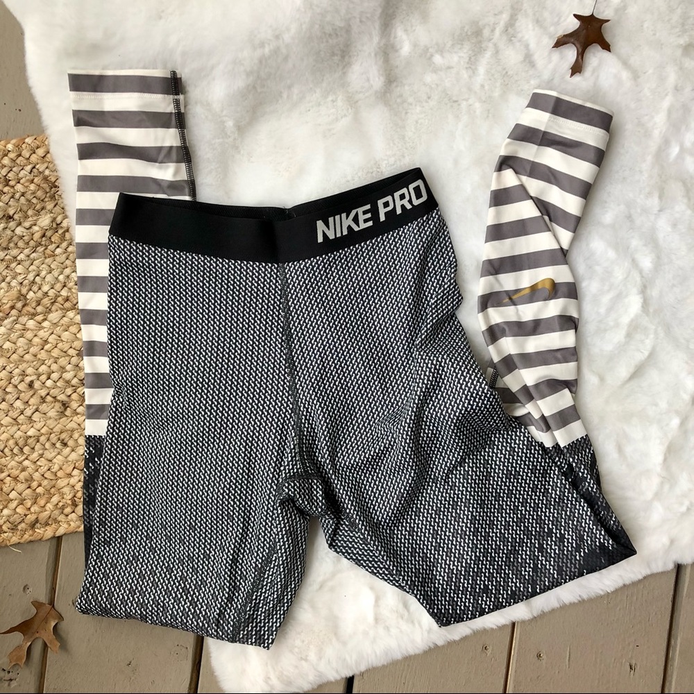 Nike | Pro Hyperwarm Engineered Print Legging - image 4